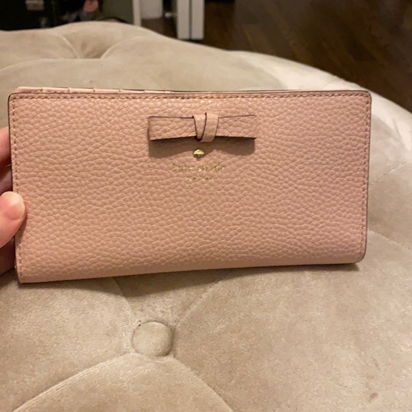 Lightly used light pink pebbled kate spade wallet. - Picture 1 of 5